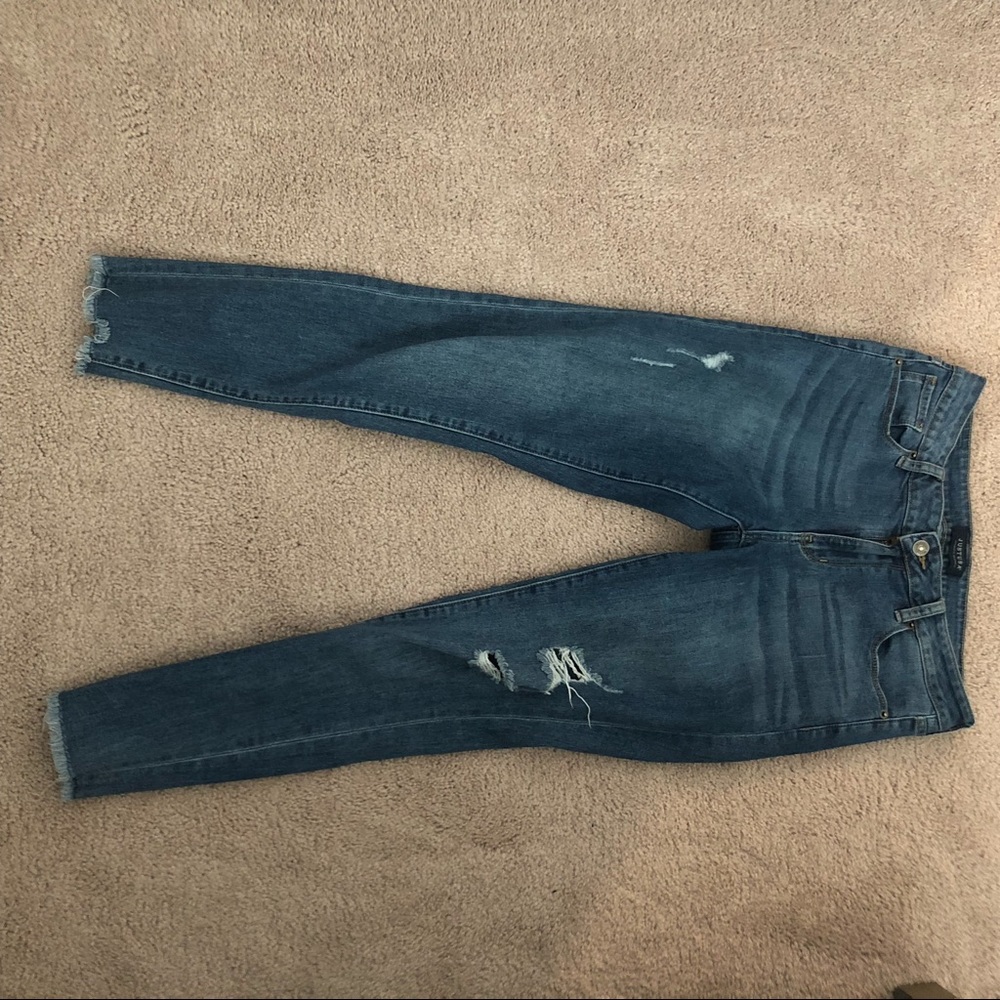 Ripped jeans